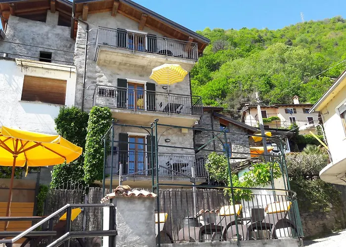 Sangiovese Emiliano Apartment Gravedona